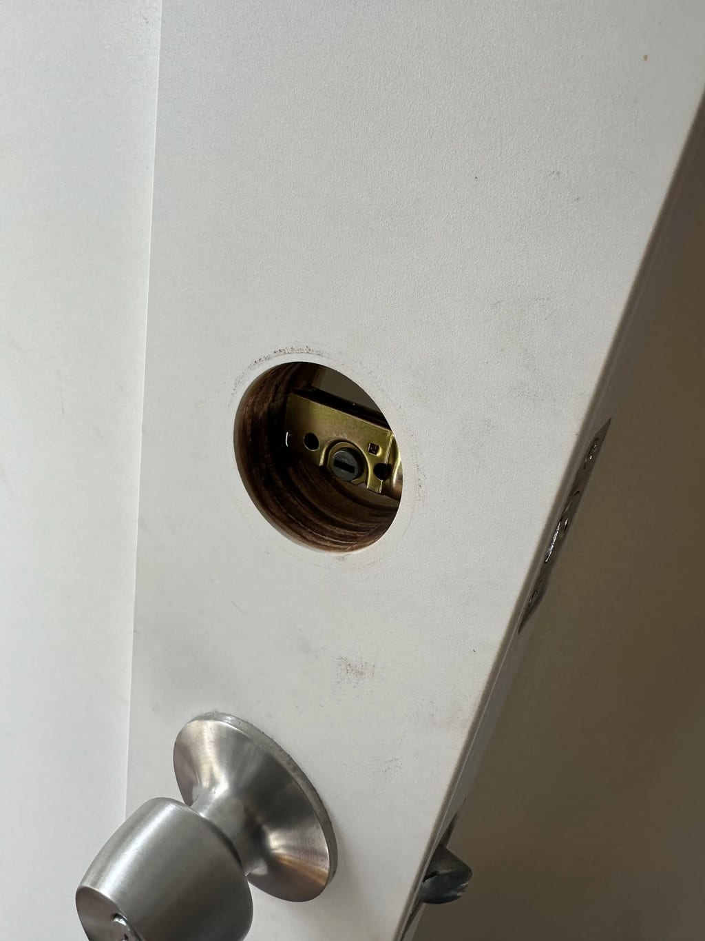 Apartment Lock Change in Brooklyn, NY by Sunny Locksmith (photo 2)