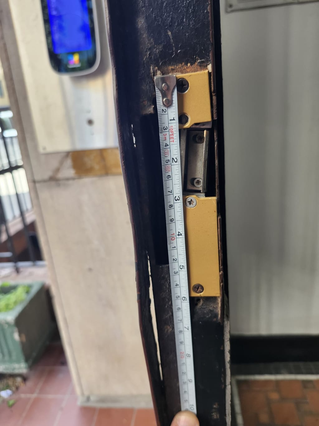 Electric Strike Installation in Times Square, Manhattan by Sunny Locksmith