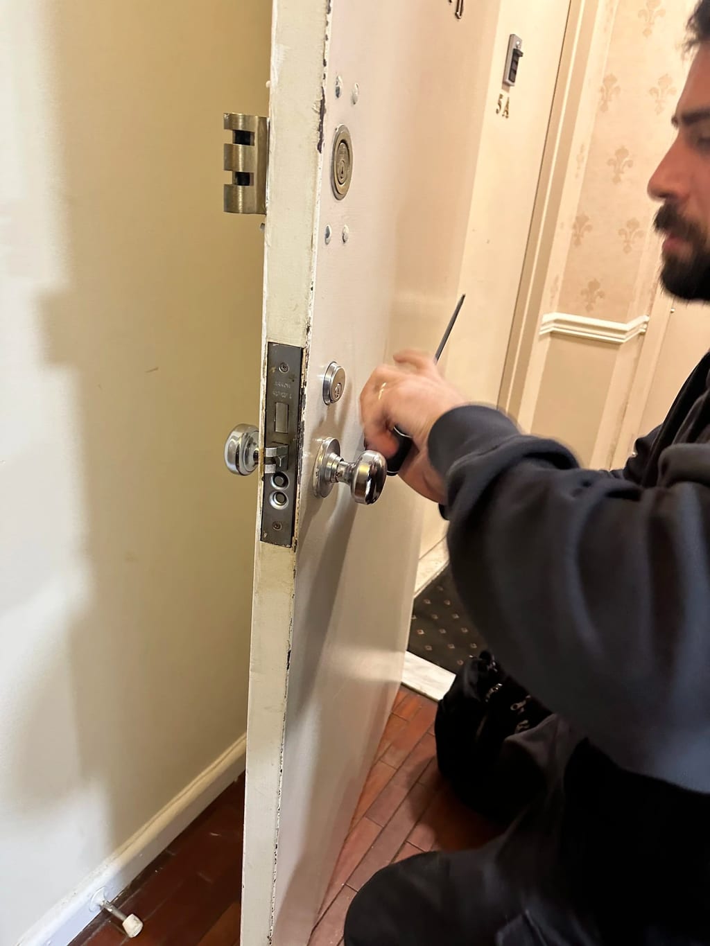 Emergency Lockout & Lock Change in SoHo, Manhattan by Sunny Locksmith (photo 2)