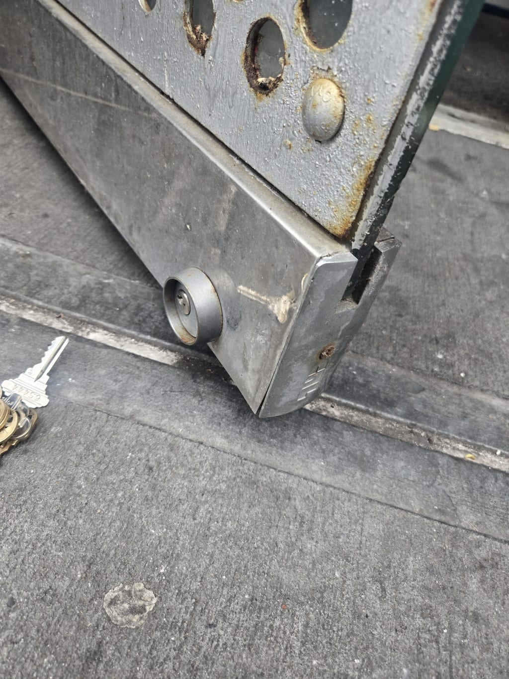 Floor Mechanism Lock Change in Midtown East, Manhattan by Sunny Locksmith (photo 4)