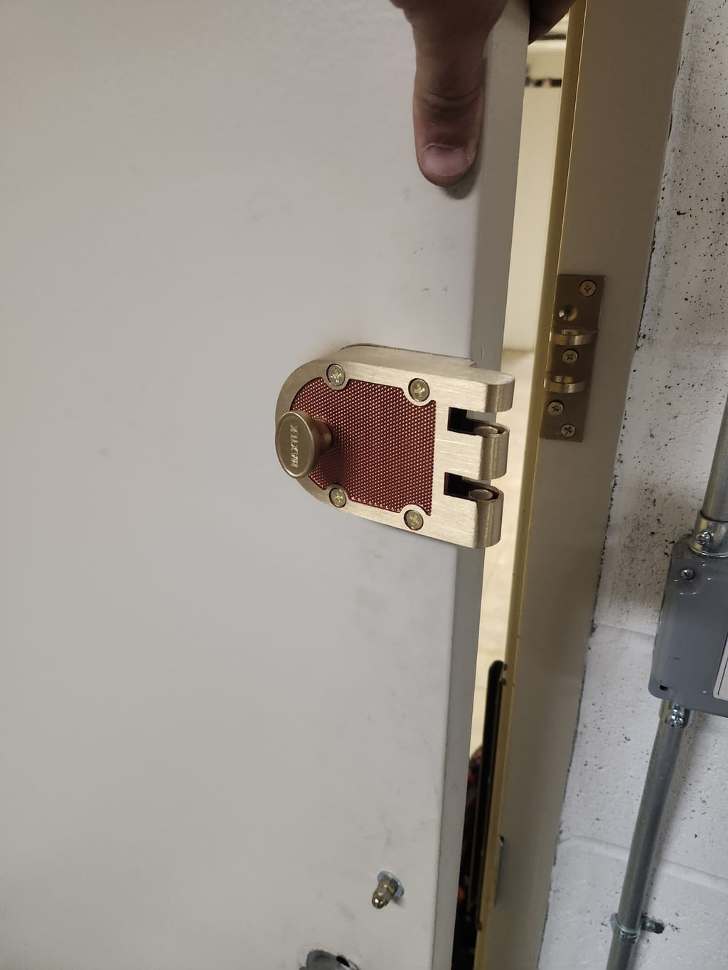 Jimmy-Proof Lock Install in Brooklyn Heights, Brooklyn by Sunny Locksmith (photo 2)