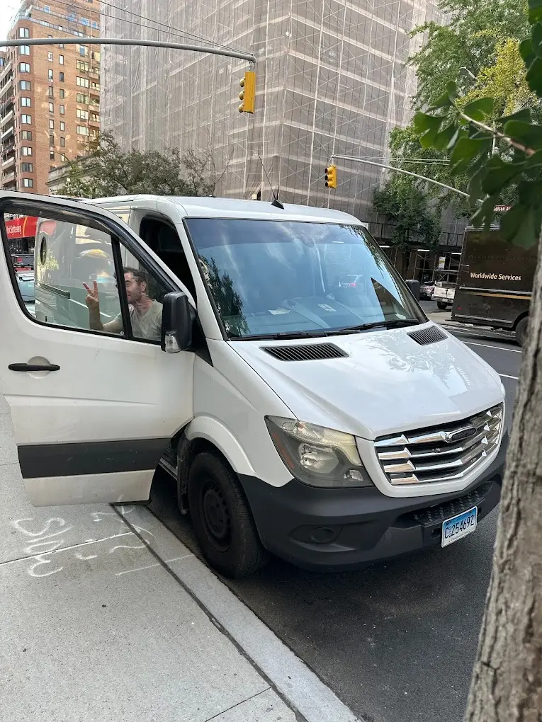 24/7 Emergency locksmith van serving NEW YORK Manhattan by Sunny Locksmith